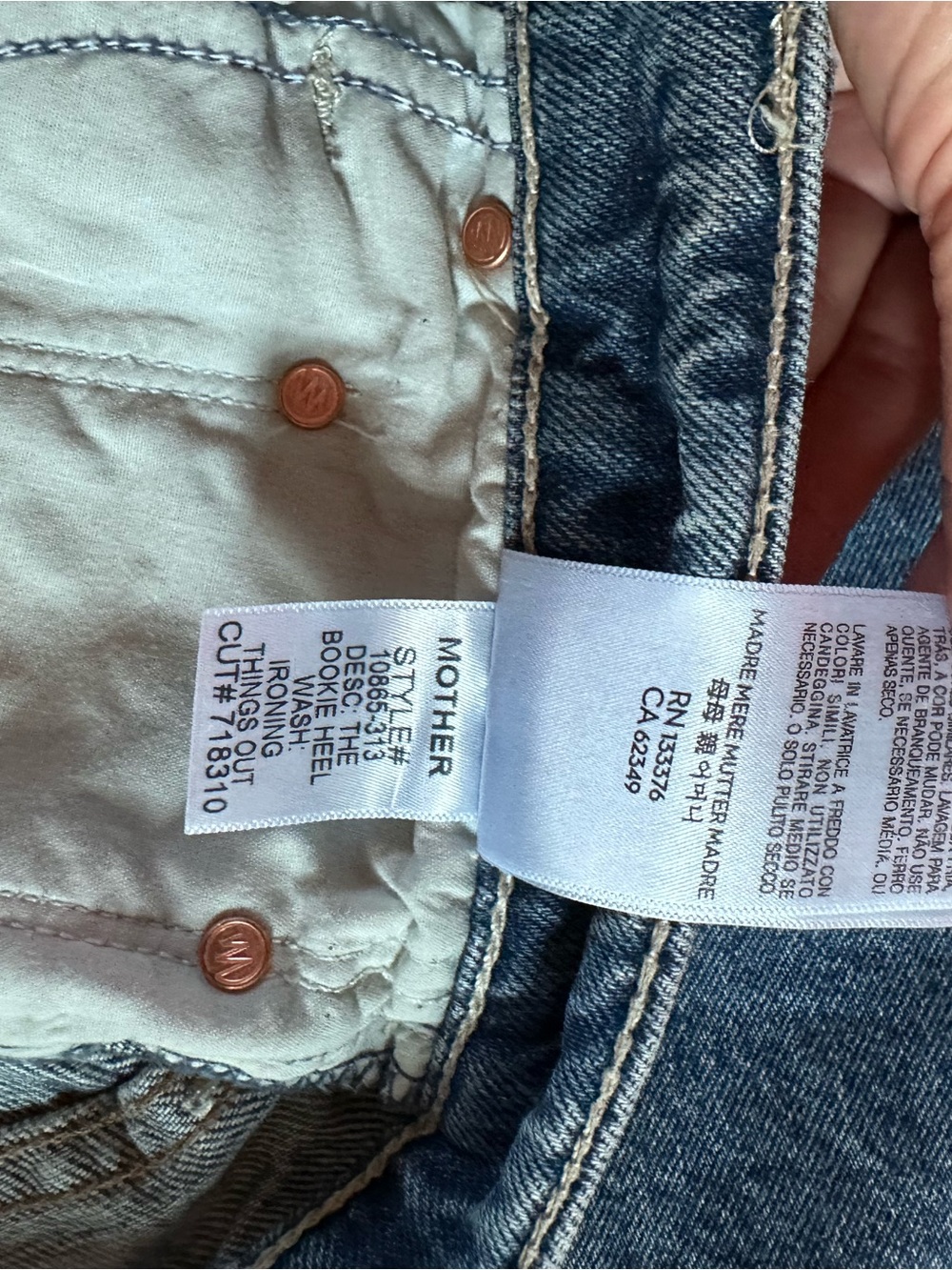 ❤️EUC MOTHER jeans The Bookie in Ironing Things Out sz:27 💯 cotton rigid denim - Picture 15 of 16
